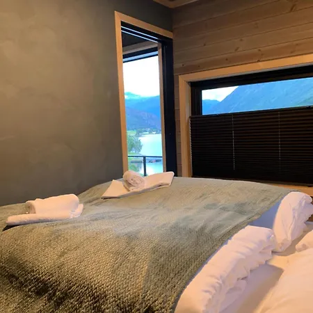 Golden - Panorama Ii *