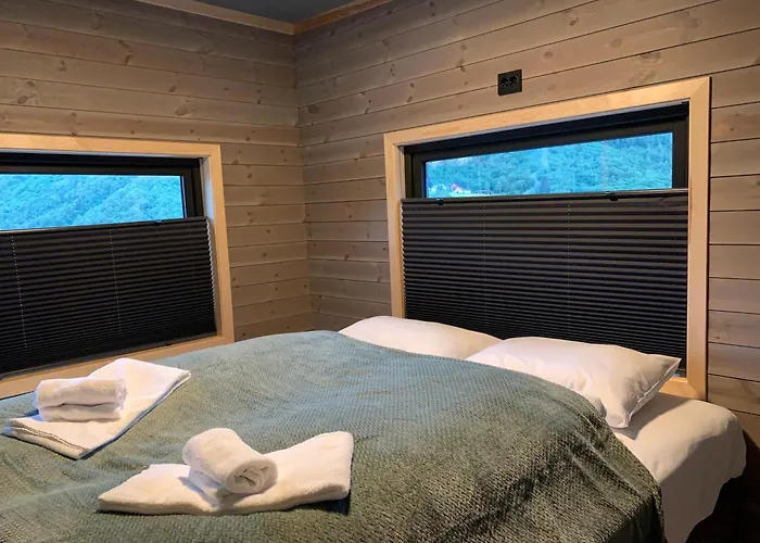 Golden - Panorama Ii