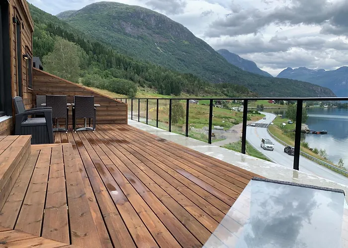 Golden - Panorama Ii